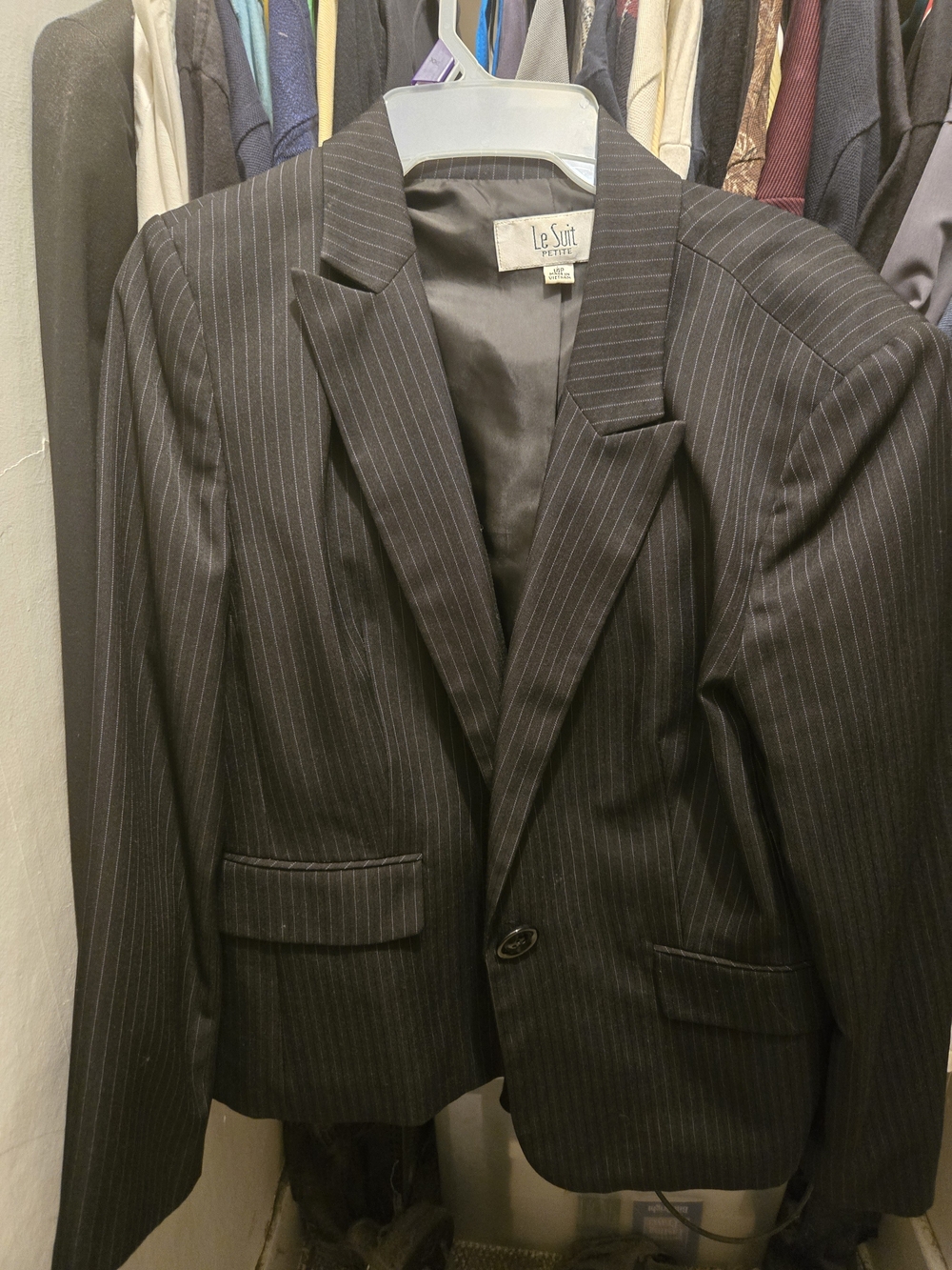 Le Suit Black Pinstripe Women's Single-Button Blazer